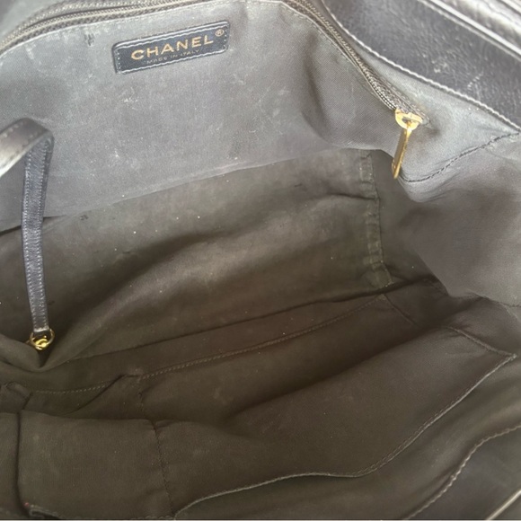 CHANEL Italy Leather Executive Tote Bag - Picture 11 of 16